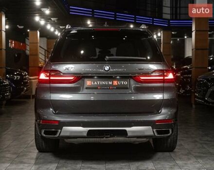 Серый БМВ X7, объемом двигателя 4.39 л и пробегом 53 тыс. км за 63900 $, фото 90 на Automoto.ua