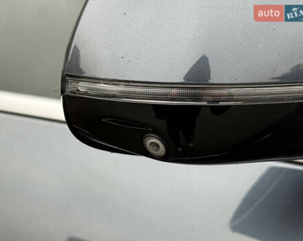 Серый БМВ X7, объемом двигателя 3 л и пробегом 90 тыс. км за 54900 $, фото 29 на Automoto.ua