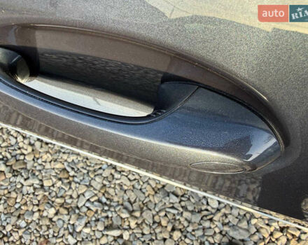 Серый БМВ X7, объемом двигателя 3 л и пробегом 147 тыс. км за 50900 $, фото 13 на Automoto.ua