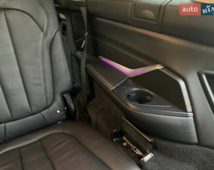 Серый БМВ X7, объемом двигателя 3 л и пробегом 147 тыс. км за 53800 $, фото 54 на Automoto.ua