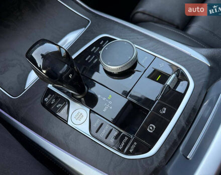 Серый БМВ X7, объемом двигателя 3 л и пробегом 147 тыс. км за 50900 $, фото 80 на Automoto.ua