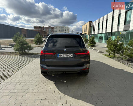 Серый БМВ X7, объемом двигателя 3 л и пробегом 145 тыс. км за 55800 $, фото 5 на Automoto.ua