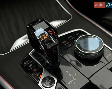 Серый БМВ X7, объемом двигателя 3 л и пробегом 90 тыс. км за 54900 $, фото 48 на Automoto.ua