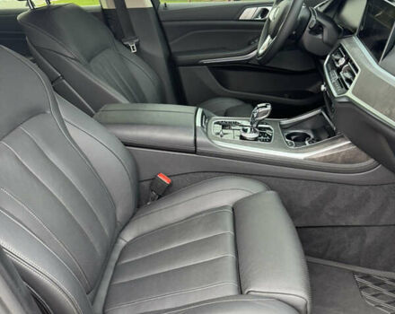 Серый БМВ X7, объемом двигателя 2.99 л и пробегом 140 тыс. км за 63500 $, фото 54 на Automoto.ua