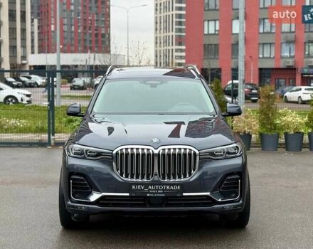 Серый БМВ X7, объемом двигателя 3 л и пробегом 90 тыс. км за 54900 $, фото 4 на Automoto.ua