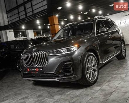 Серый БМВ X7, объемом двигателя 4.39 л и пробегом 53 тыс. км за 63900 $, фото 8 на Automoto.ua