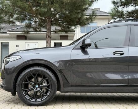 Серый БМВ X7, объемом двигателя 3 л и пробегом 140 тыс. км за 55000 $, фото 16 на Automoto.ua