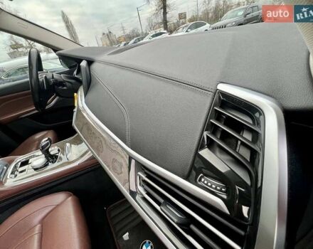 Серый БМВ X7, объемом двигателя 4.39 л и пробегом 128 тыс. км за 63000 $, фото 34 на Automoto.ua
