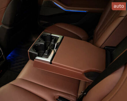 Серый БМВ X7, объемом двигателя 4.4 л и пробегом 78 тыс. км за 67500 $, фото 103 на Automoto.ua