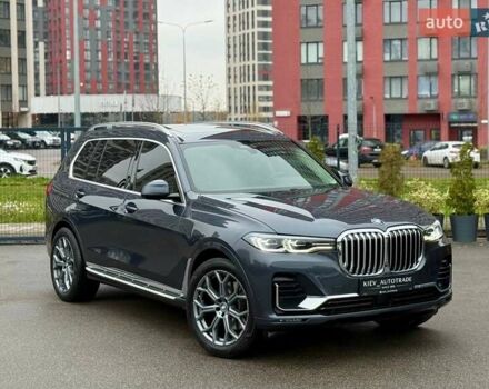 Серый БМВ X7, объемом двигателя 3 л и пробегом 90 тыс. км за 54900 $, фото 1 на Automoto.ua
