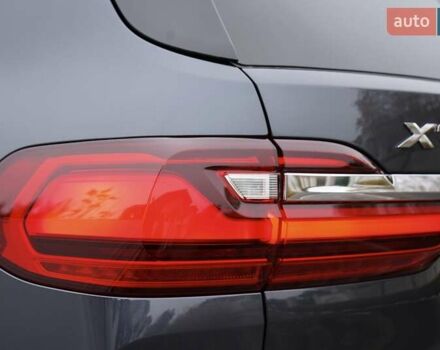 Серый БМВ X7, объемом двигателя 4.39 л и пробегом 118 тыс. км за 69999 $, фото 7 на Automoto.ua