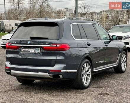 Серый БМВ X7, объемом двигателя 4.39 л и пробегом 128 тыс. км за 63000 $, фото 7 на Automoto.ua
