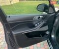 Серый БМВ X7, объемом двигателя 3 л и пробегом 147 тыс. км за 53800 $, фото 12 на Automoto.ua