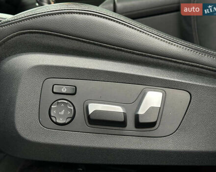 Серый БМВ X7, объемом двигателя 3 л и пробегом 90 тыс. км за 54900 $, фото 18 на Automoto.ua