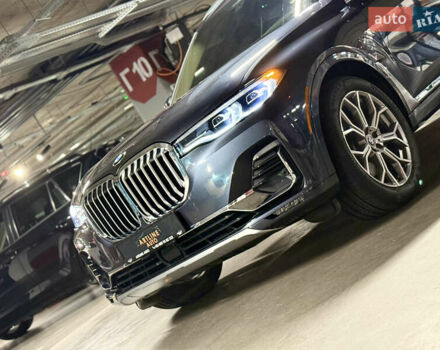 Серый БМВ X7, объемом двигателя 3 л и пробегом 65 тыс. км за 68900 $, фото 6 на Automoto.ua