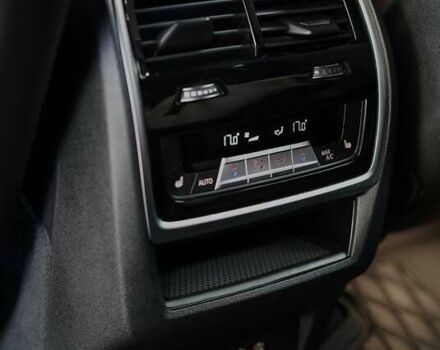 Серый БМВ X7, объемом двигателя 2.99 л и пробегом 126 тыс. км за 77500 $, фото 22 на Automoto.ua