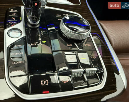 Сірий БМВ X7, об'ємом двигуна 3 л та пробігом 99 тис. км за 76000 $, фото 120 на Automoto.ua