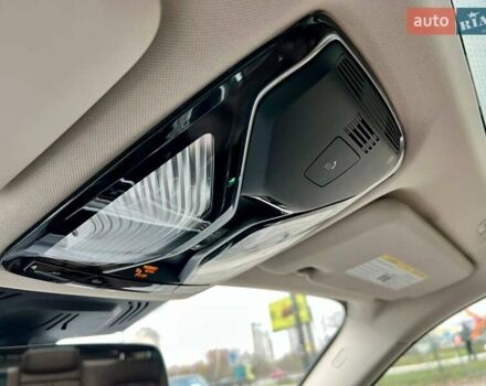 Серый БМВ X7, объемом двигателя 4.39 л и пробегом 128 тыс. км за 63000 $, фото 19 на Automoto.ua