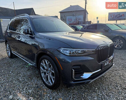 Серый БМВ X7, объемом двигателя 3 л и пробегом 147 тыс. км за 50900 $, фото 1 на Automoto.ua