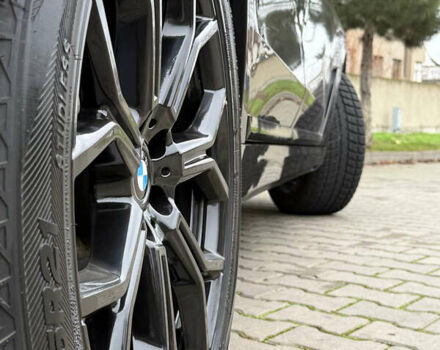 Серый БМВ X7, объемом двигателя 3 л и пробегом 148 тыс. км за 55000 $, фото 40 на Automoto.ua