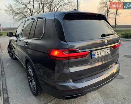 Серый БМВ X7, объемом двигателя 2.99 л и пробегом 140 тыс. км за 64500 $, фото 11 на Automoto.ua