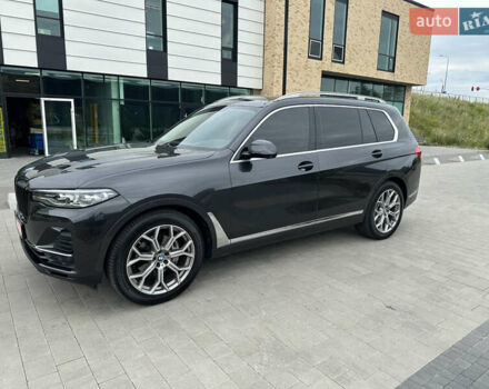 Серый БМВ X7, объемом двигателя 3 л и пробегом 144 тыс. км за 53900 $, фото 2 на Automoto.ua