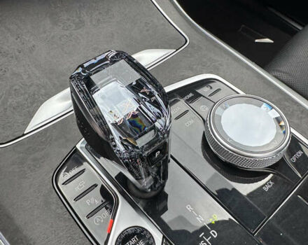 Серый БМВ X7, объемом двигателя 2.99 л и пробегом 140 тыс. км за 63500 $, фото 68 на Automoto.ua