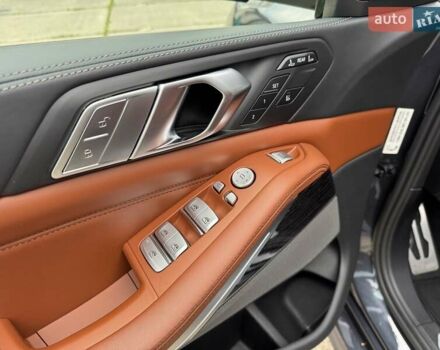 Серый БМВ X7, объемом двигателя 2.99 л и пробегом 95 тыс. км за 77000 $, фото 20 на Automoto.ua