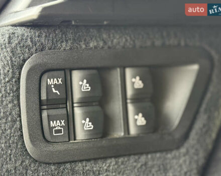 Сірий БМВ X7, об'ємом двигуна 3 л та пробігом 99 тис. км за 76000 $, фото 72 на Automoto.ua