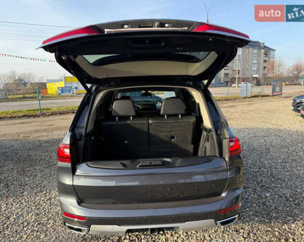 Серый БМВ X7, объемом двигателя 3 л и пробегом 147 тыс. км за 50900 $, фото 60 на Automoto.ua