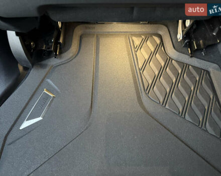 Серый БМВ X7, объемом двигателя 2.99 л и пробегом 140 тыс. км за 64500 $, фото 81 на Automoto.ua