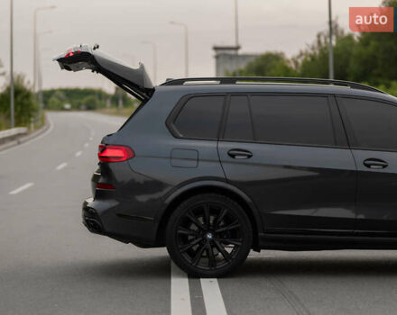 Серый БМВ X7, объемом двигателя 4.4 л и пробегом 78 тыс. км за 67500 $, фото 50 на Automoto.ua