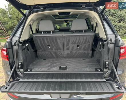 Серый БМВ X7, объемом двигателя 2.99 л и пробегом 140 тыс. км за 63500 $, фото 47 на Automoto.ua