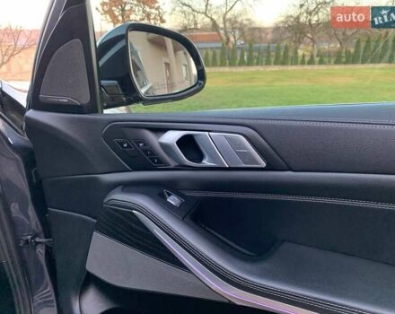 Серый БМВ X7, объемом двигателя 3 л и пробегом 147 тыс. км за 53800 $, фото 19 на Automoto.ua