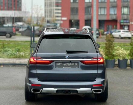 Серый БМВ X7, объемом двигателя 3 л и пробегом 90 тыс. км за 54900 $, фото 2 на Automoto.ua