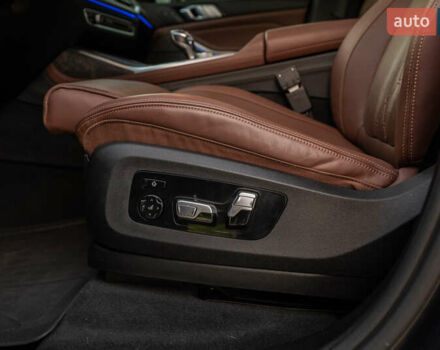 Серый БМВ X7, объемом двигателя 4.4 л и пробегом 78 тыс. км за 67500 $, фото 80 на Automoto.ua