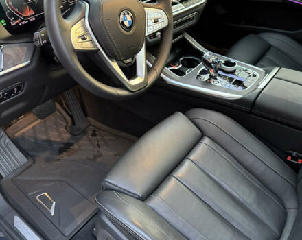 Серый БМВ X7, объемом двигателя 2.99 л и пробегом 140 тыс. км за 64500 $, фото 65 на Automoto.ua