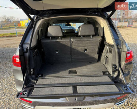 Серый БМВ X7, объемом двигателя 3 л и пробегом 147 тыс. км за 50900 $, фото 65 на Automoto.ua