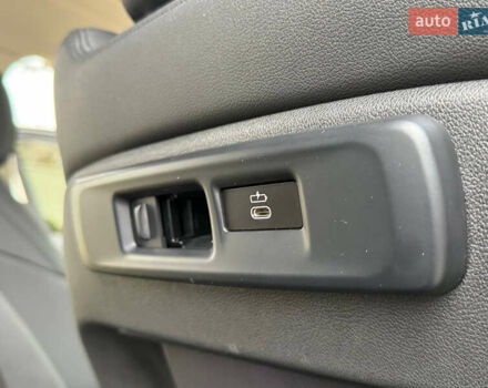 Серый БМВ X7, объемом двигателя 3 л и пробегом 148 тыс. км за 55000 $, фото 100 на Automoto.ua