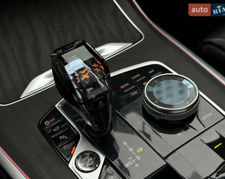 Серый БМВ X7, объемом двигателя 3 л и пробегом 90 тыс. км за 54900 $, фото 24 на Automoto.ua