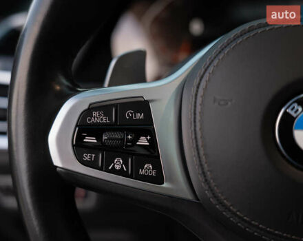 Серый БМВ X7, объемом двигателя 4.4 л и пробегом 78 тыс. км за 67500 $, фото 123 на Automoto.ua