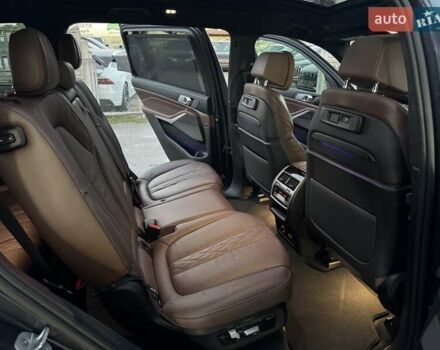 Серый БМВ X7, объемом двигателя 3 л и пробегом 143 тыс. км за 59900 $, фото 42 на Automoto.ua