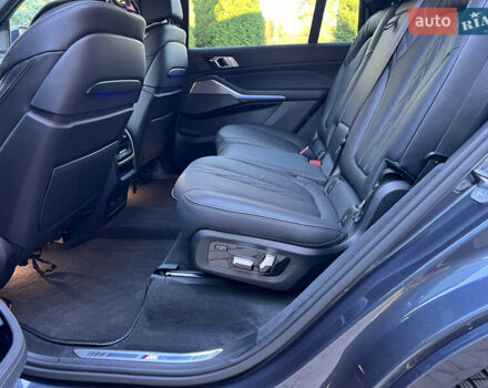 Серый БМВ X7, объемом двигателя 2.99 л и пробегом 109 тыс. км за 79500 $, фото 44 на Automoto.ua