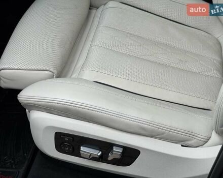 Серый БМВ X7, объемом двигателя 3 л и пробегом 259 тыс. км за 57500 $, фото 15 на Automoto.ua