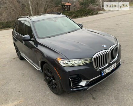Серый БМВ X7, объемом двигателя 3 л и пробегом 78 тыс. км за 67900 $, фото 1 на Automoto.ua