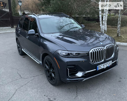 Серый БМВ X7, объемом двигателя 3 л и пробегом 78 тыс. км за 67900 $, фото 2 на Automoto.ua