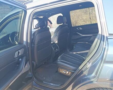 Сірий БМВ X7, об'ємом двигуна 4.39 л та пробігом 180 тис. км за 82570 $, фото 7 на Automoto.ua