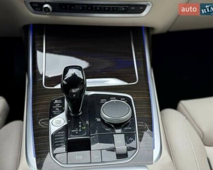 Серый БМВ X7, объемом двигателя 3 л и пробегом 75 тыс. км за 59000 $, фото 82 на Automoto.ua