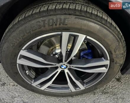 Серый БМВ X7, объемом двигателя 3 л и пробегом 143 тыс. км за 59900 $, фото 53 на Automoto.ua