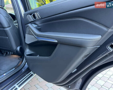 Серый БМВ X7, объемом двигателя 2.99 л и пробегом 109 тыс. км за 79500 $, фото 38 на Automoto.ua